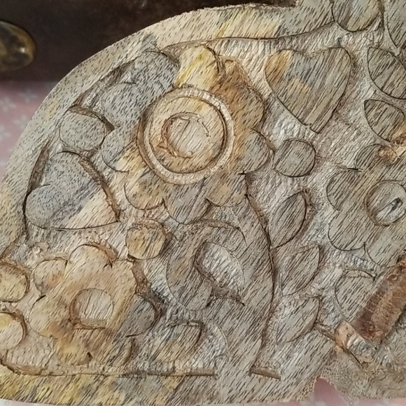 Handcarved Solid Wood Rabbit - Picture 3 of 5